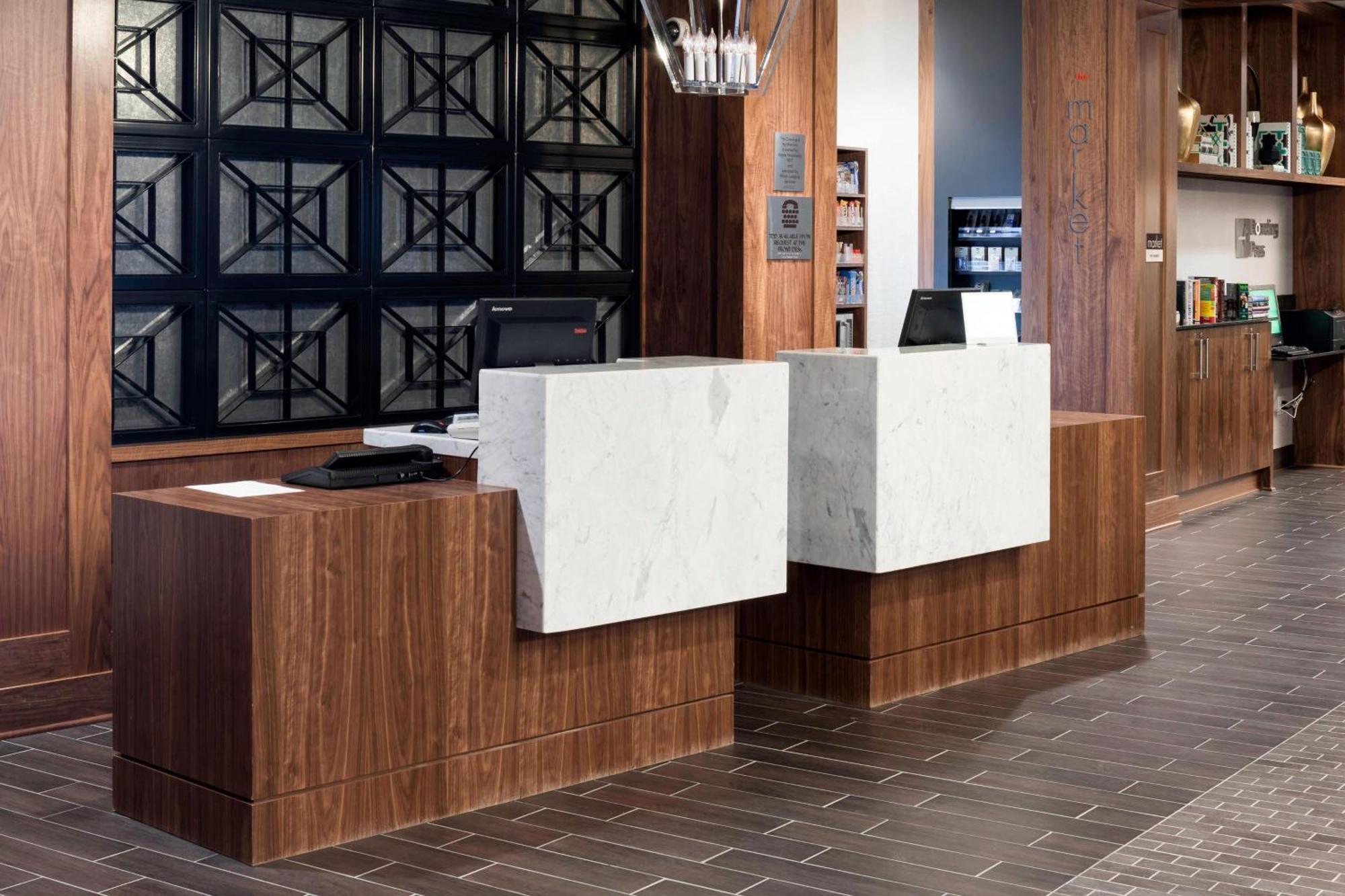 Courtyard By Marriott Richmond Downtown Otel Dış mekan fotoğraf